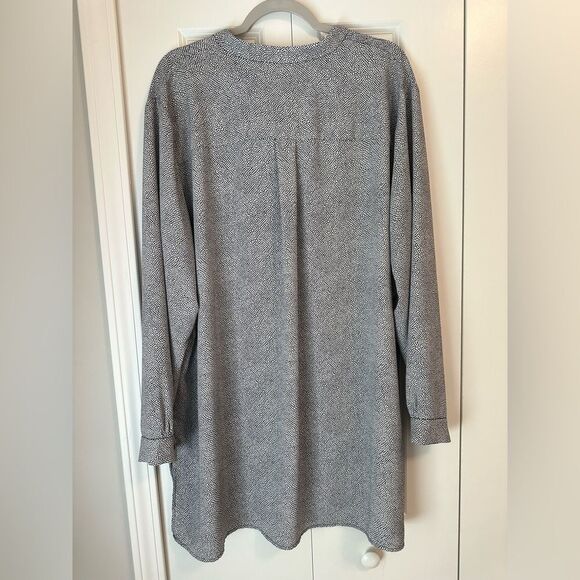 Anne Klein Popover Tunic Blouse - Black and White XXL - Picture 4 of 11